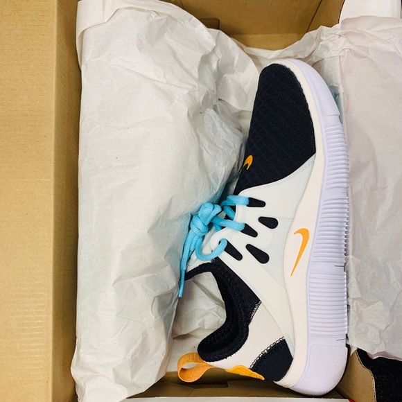 WMNS NIKE ACALME - Picture 7 of 7